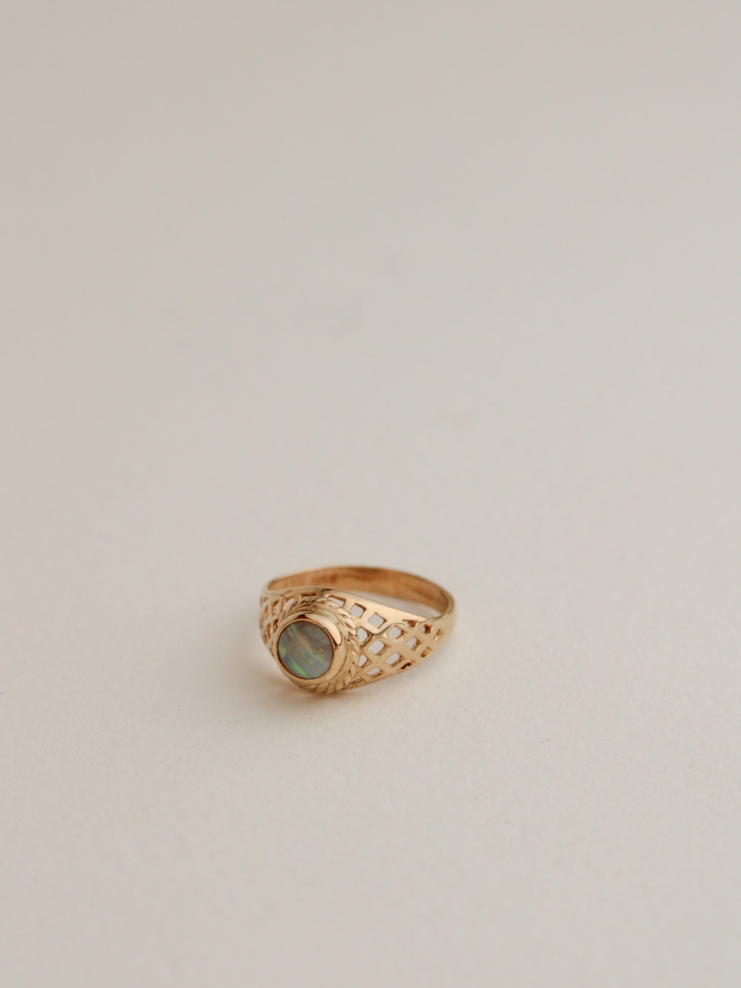 14k Woven Opal Signet
