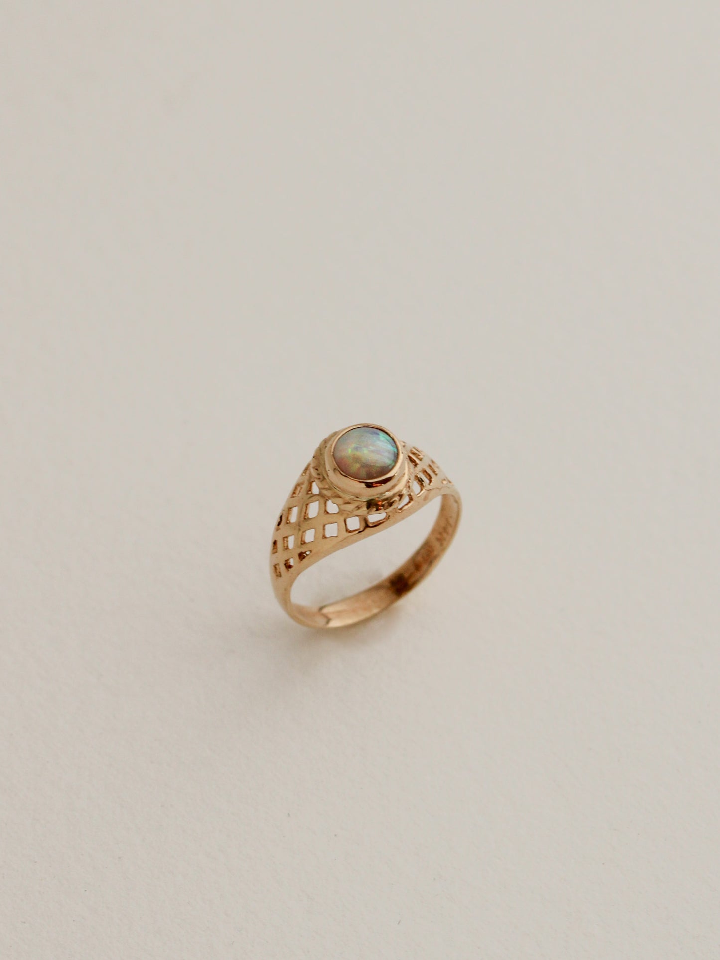 14k Woven Opal Signet