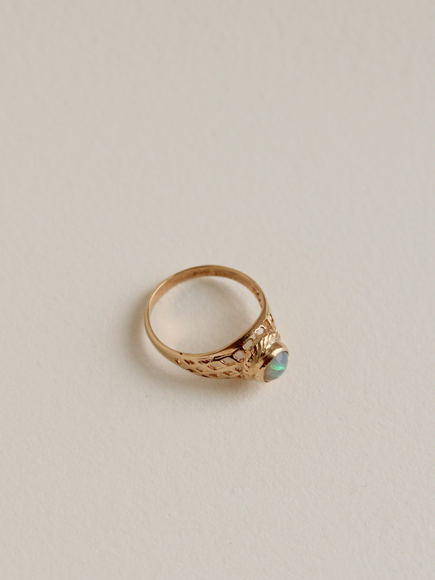 14k Woven Opal Signet