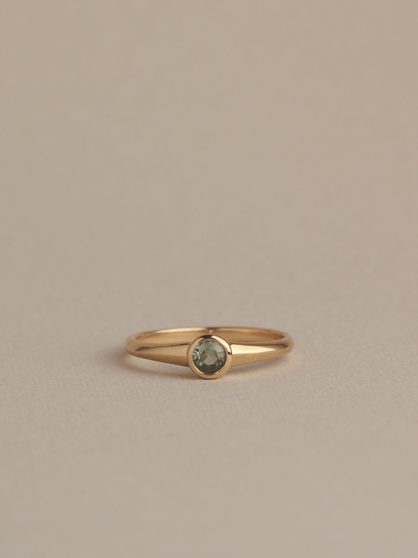 Green Sapphire in 14k Yellow