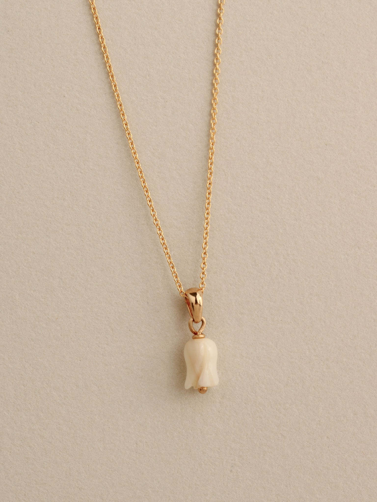 Mother of Pearl Rosette Necklace