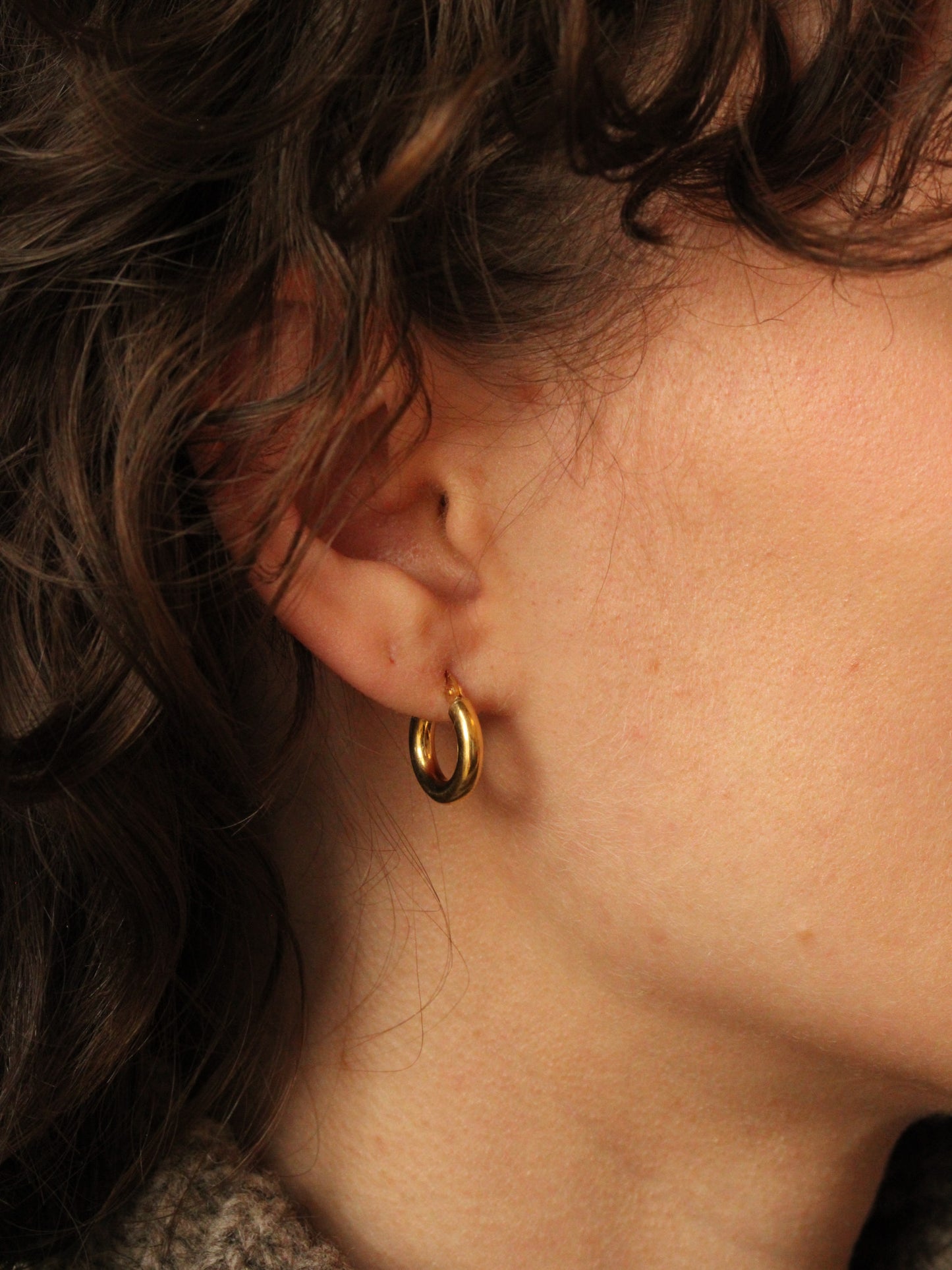 Round Everyday Hoops, 18k