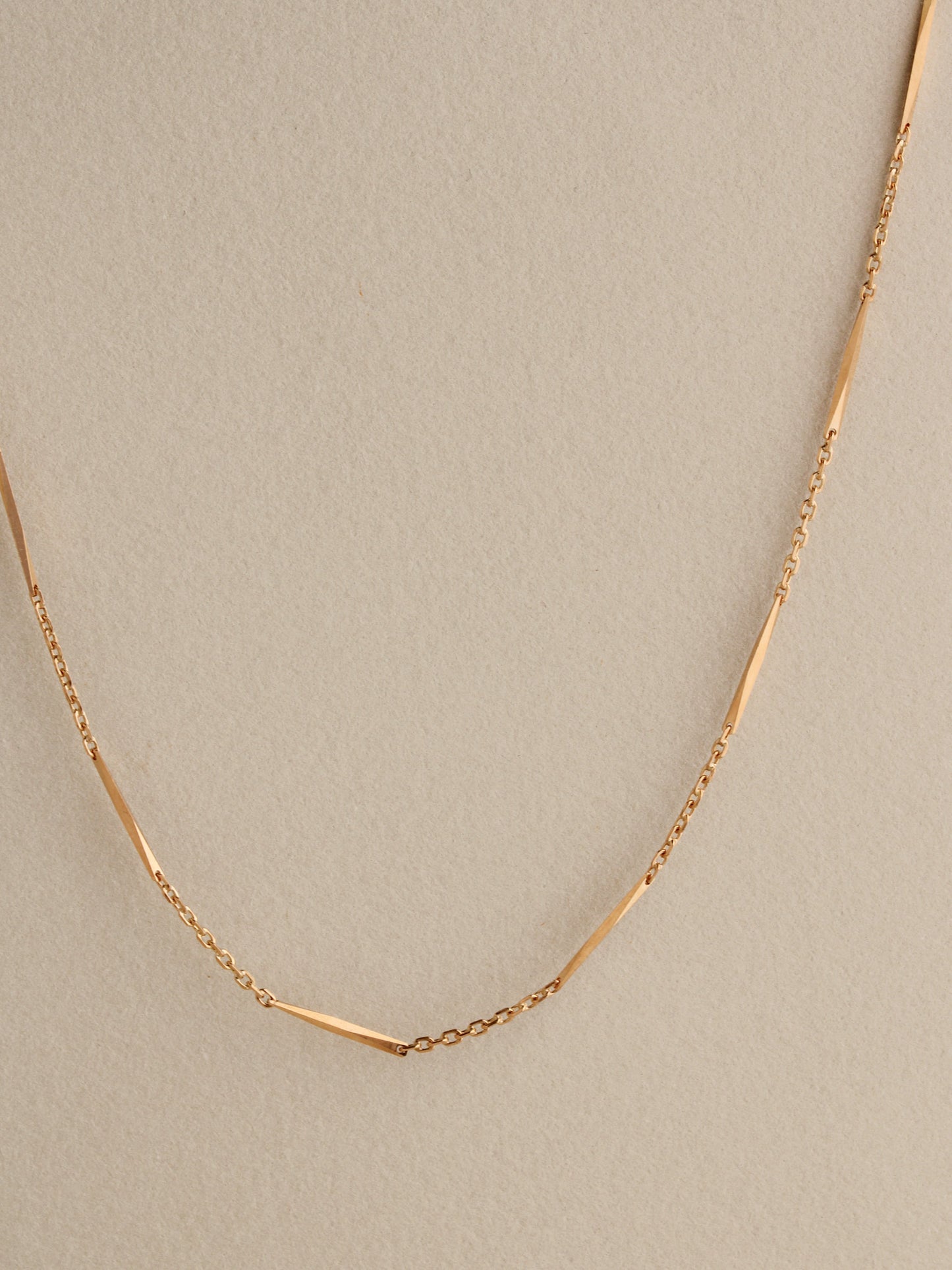 Geometric Bar Chain, 18k