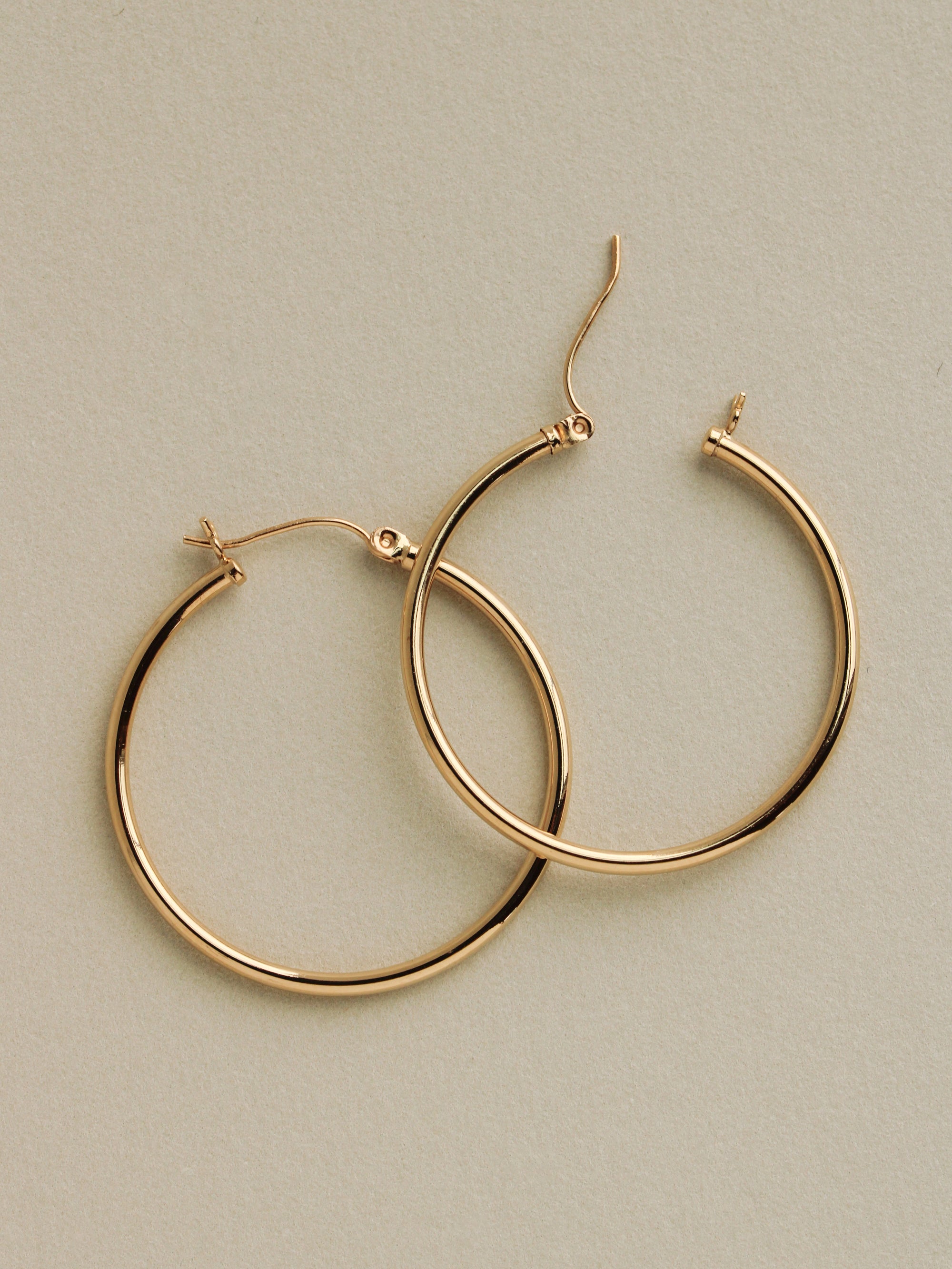 Skinny Tube Hoops, 35mm