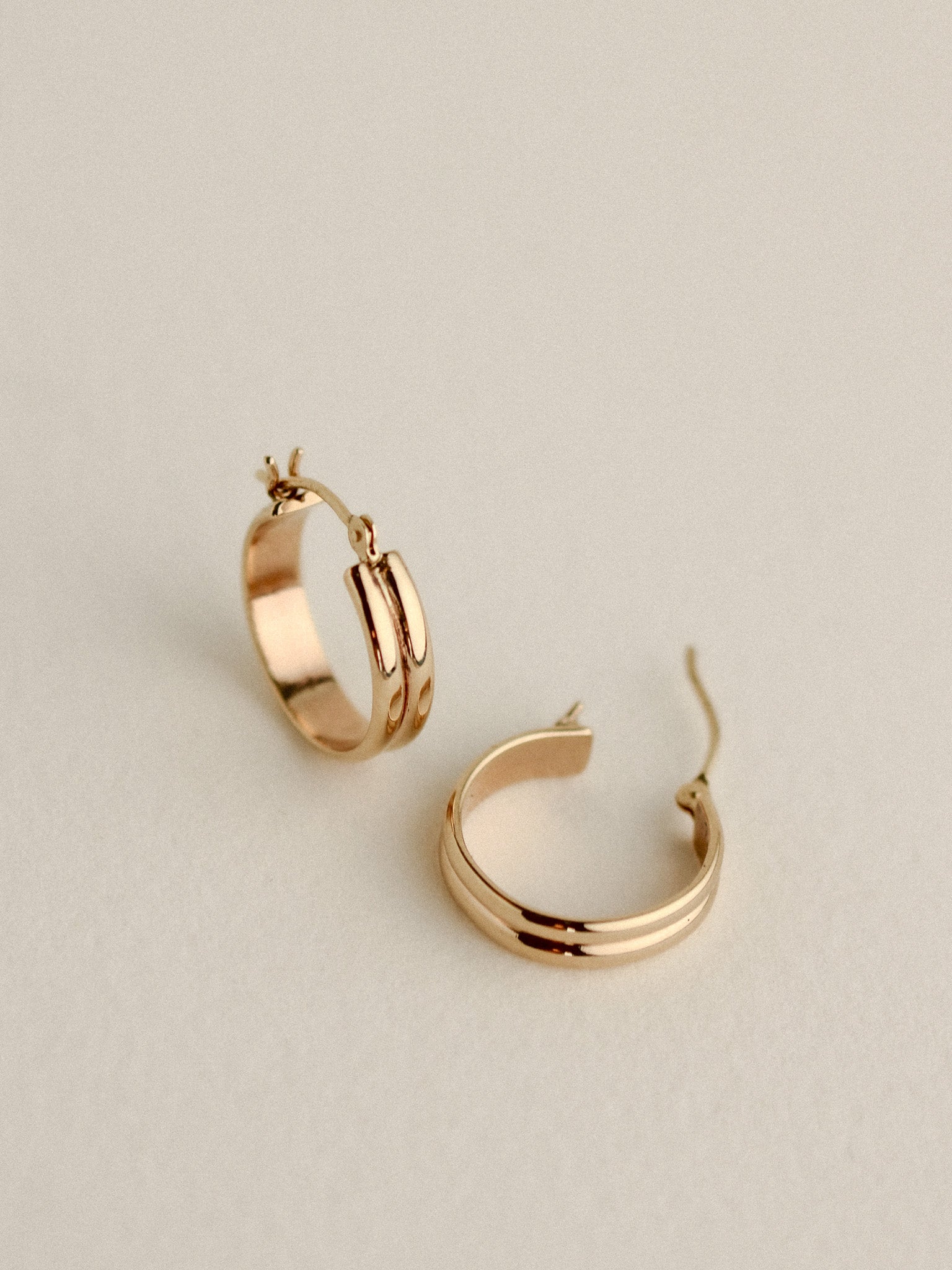 Gemini Hinge Hoops