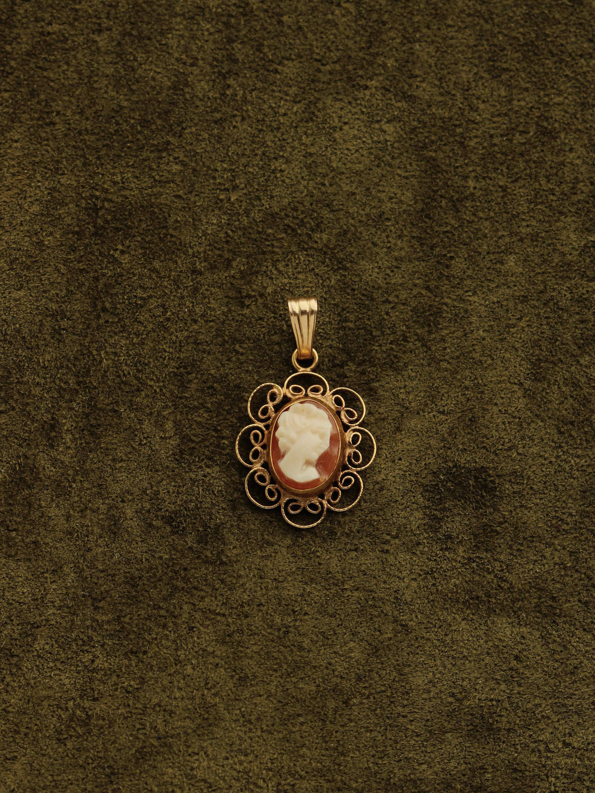 14k Cameo Charm
