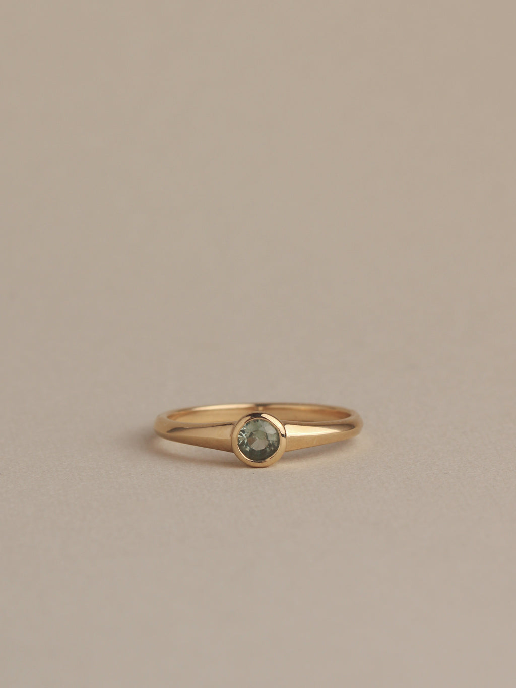 Green Sapphire in 14k Yellow