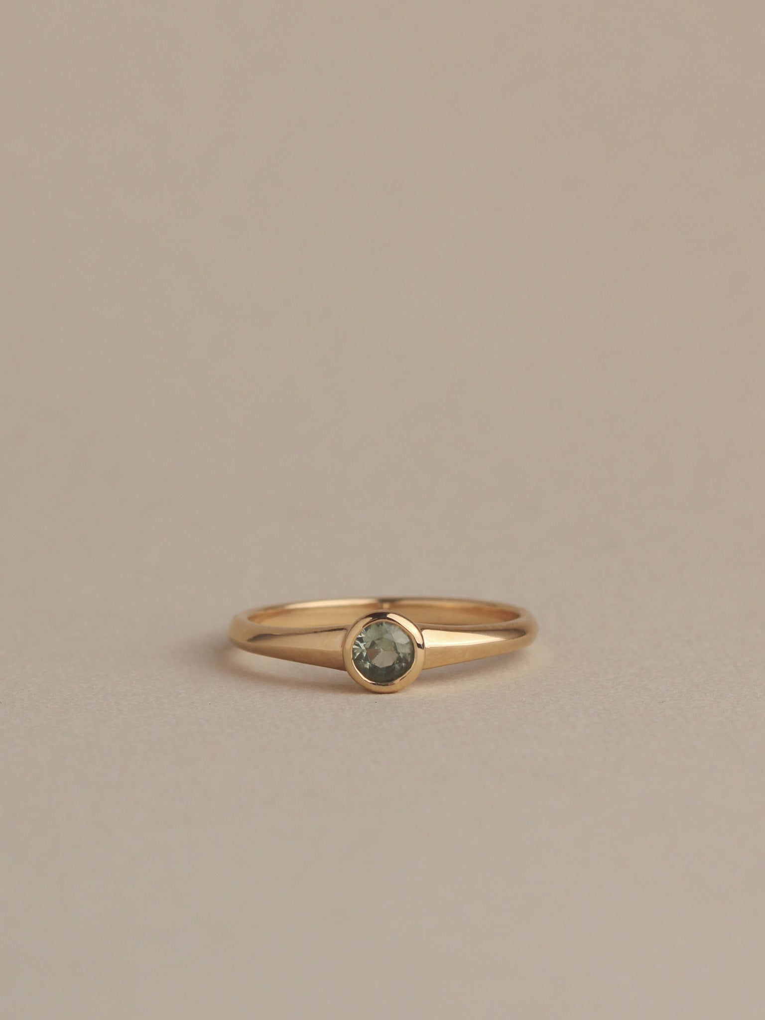 Green Sapphire in 14k Yellow
