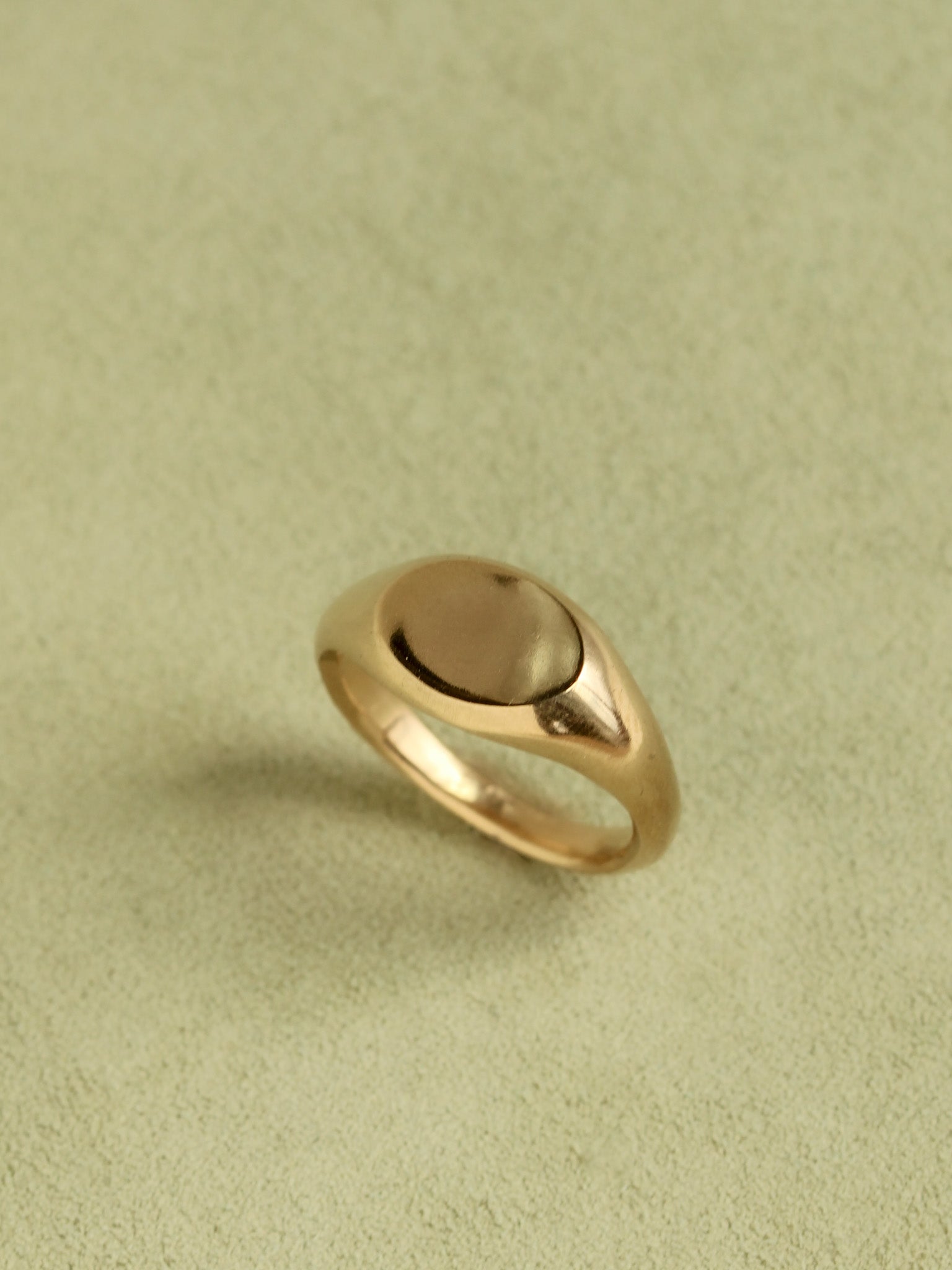 Sculpted Signet Ring