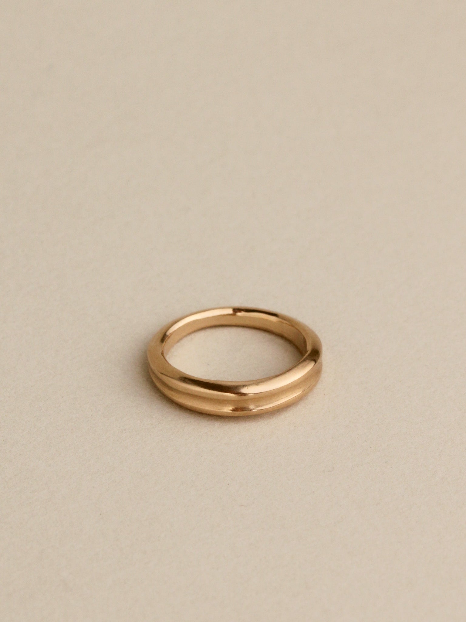 Stria Ring, 14k