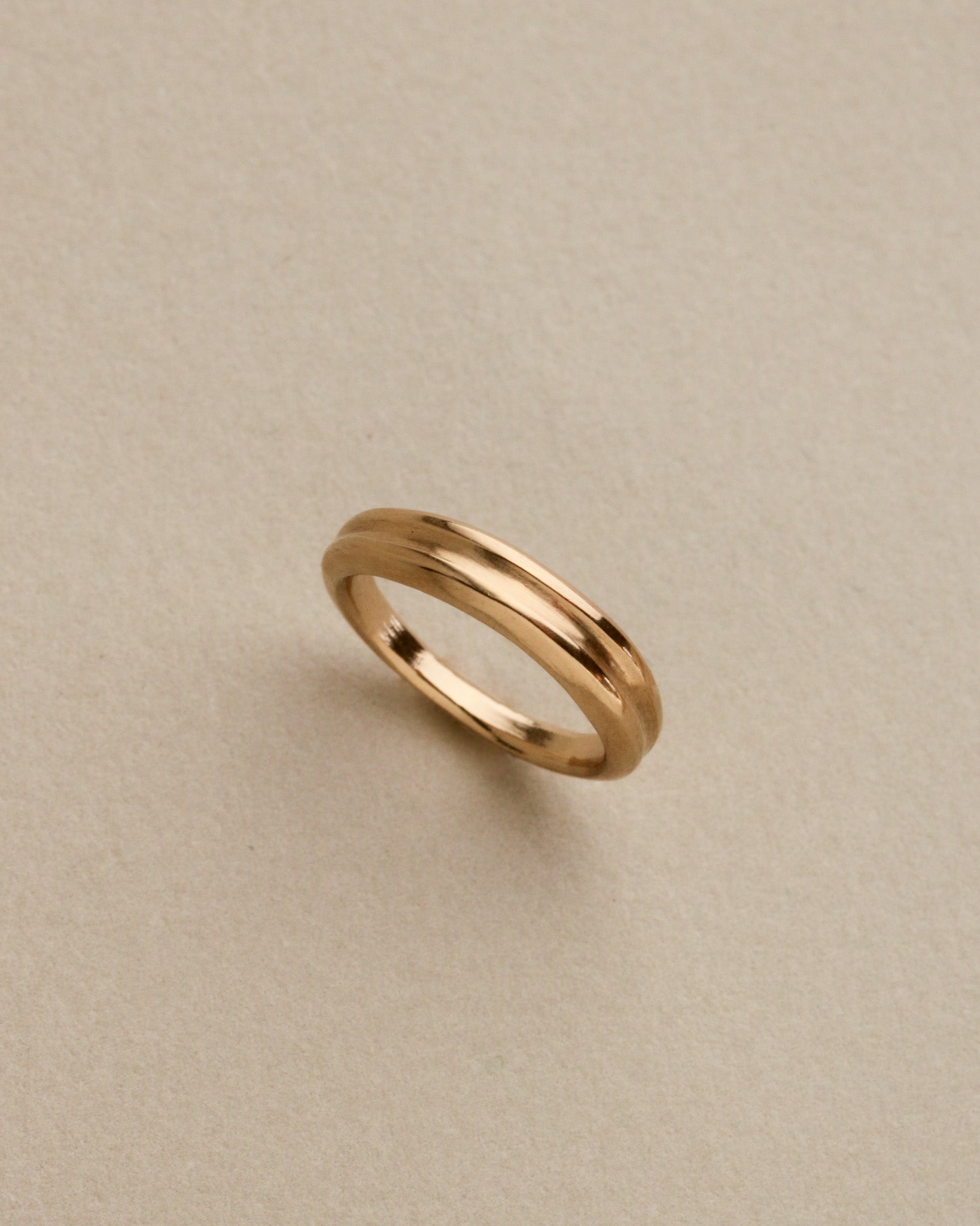 Stria Ring, 14k