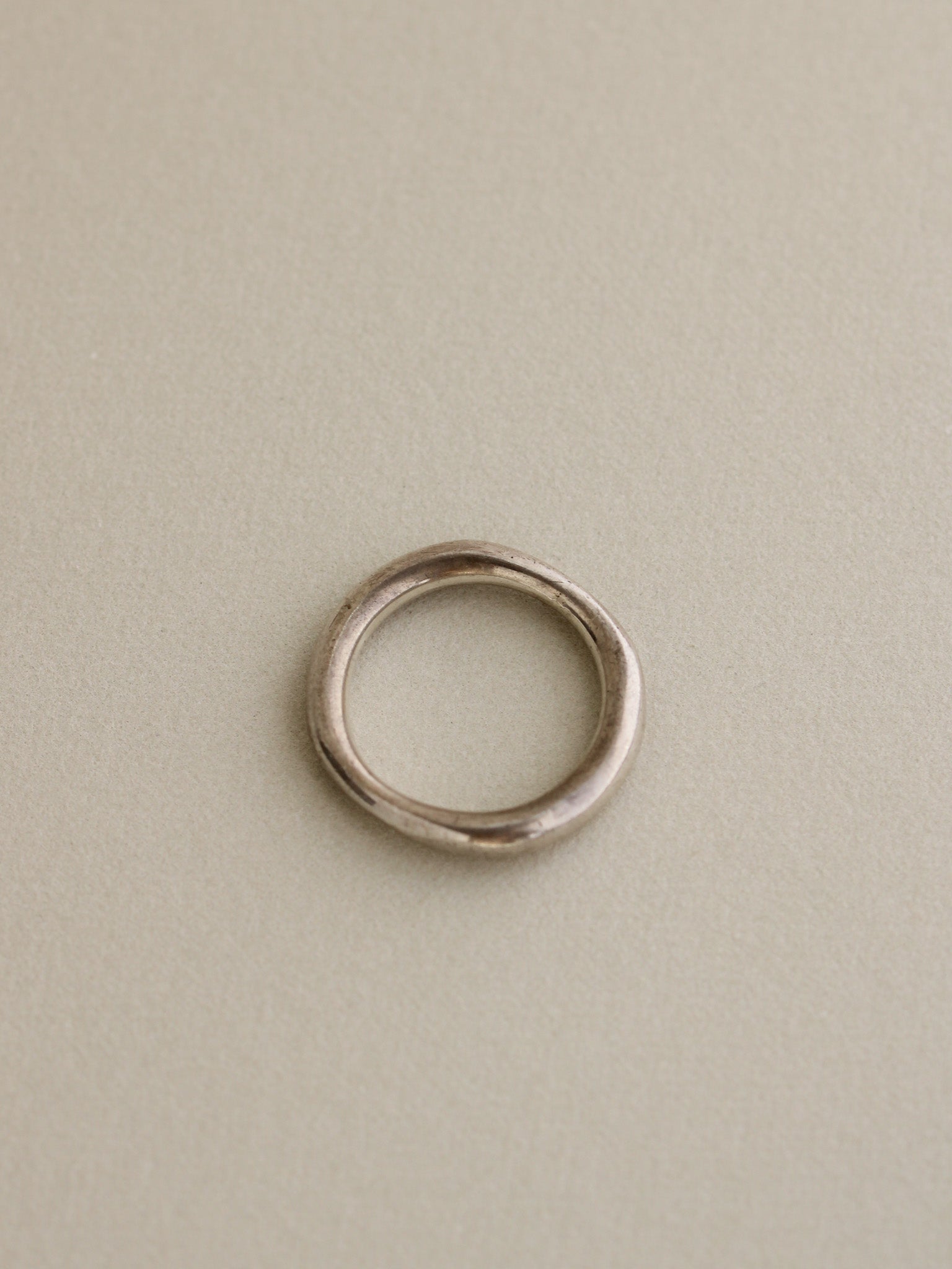 Organic Round Ring