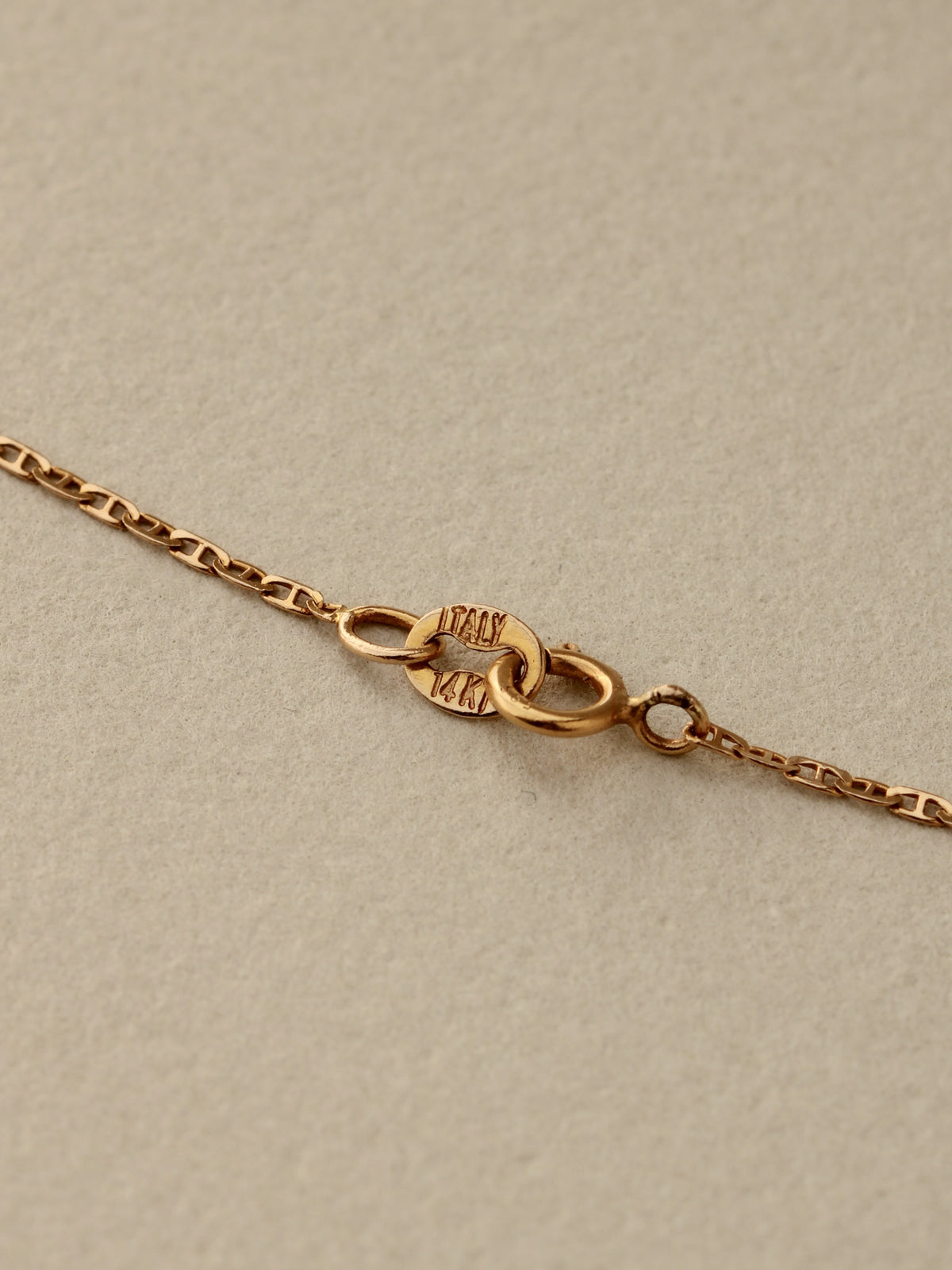Dainty 18" Mariner Chain, 14k