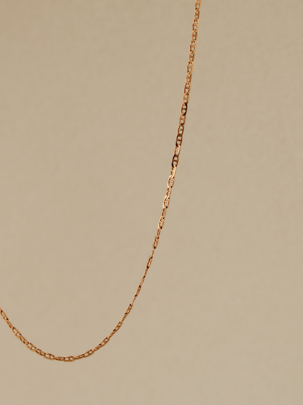 Dainty 18" Mariner Chain, 14k