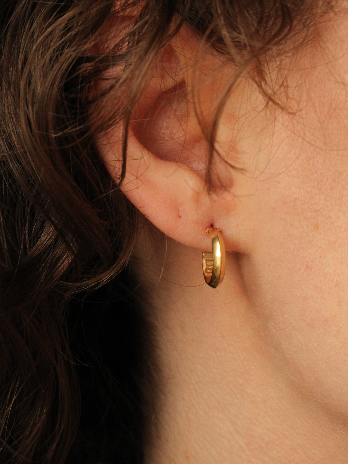 Knife Edge Hoops