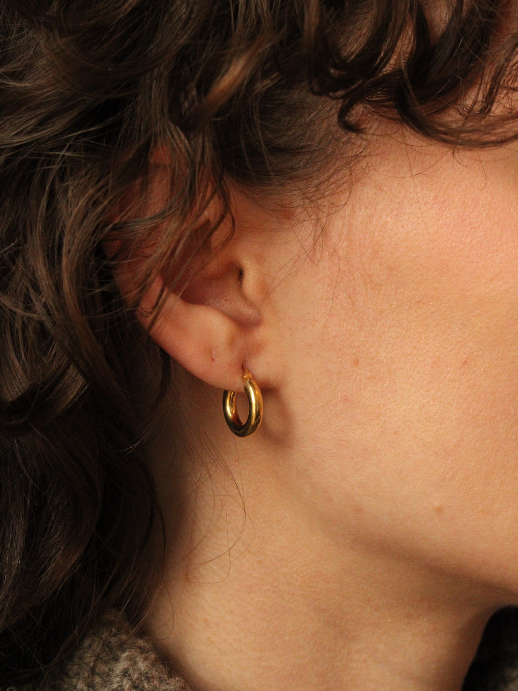 Round Everyday Hoops, 18k