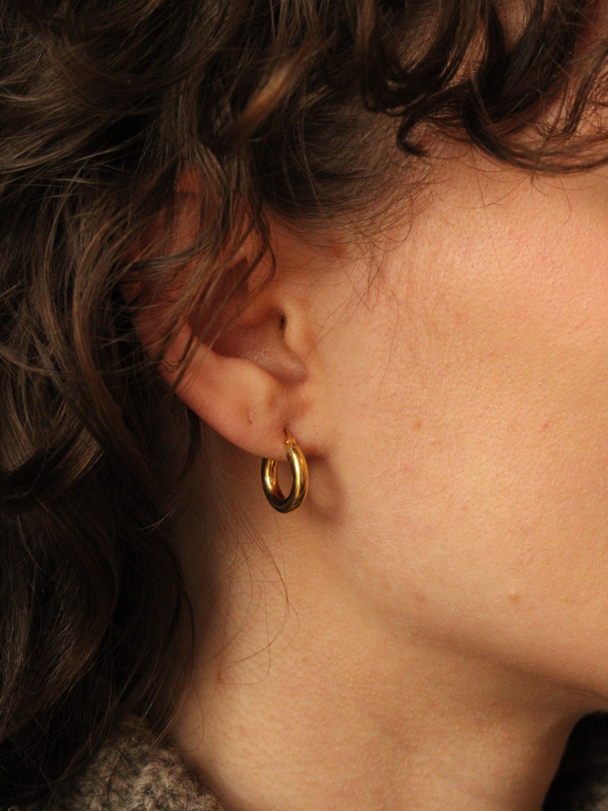 Round Everyday Hoops, 18k