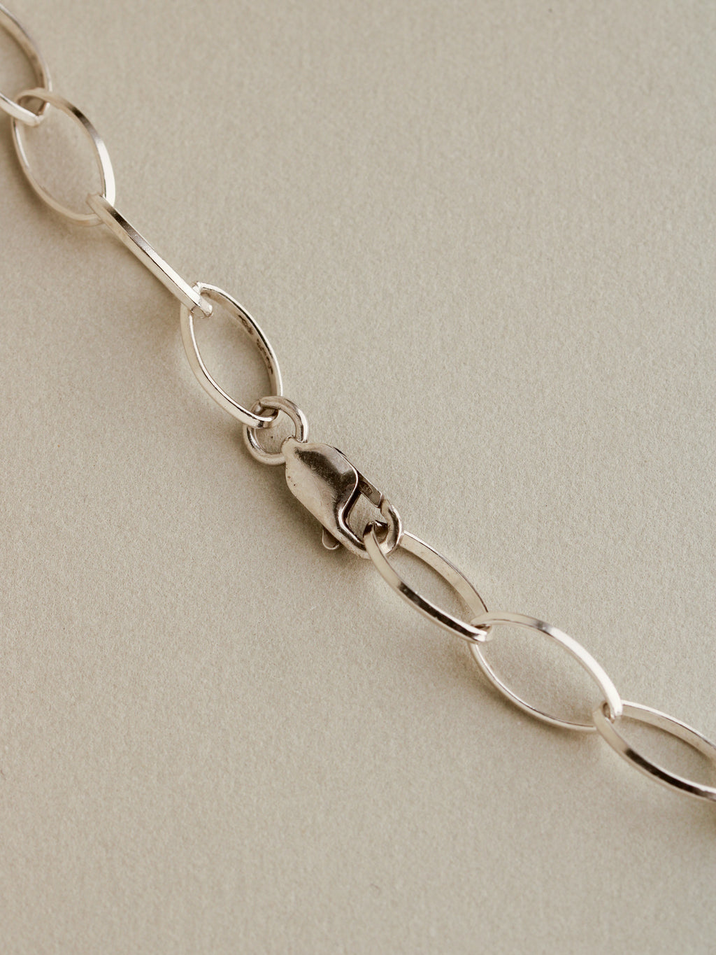 Almond Link Chain