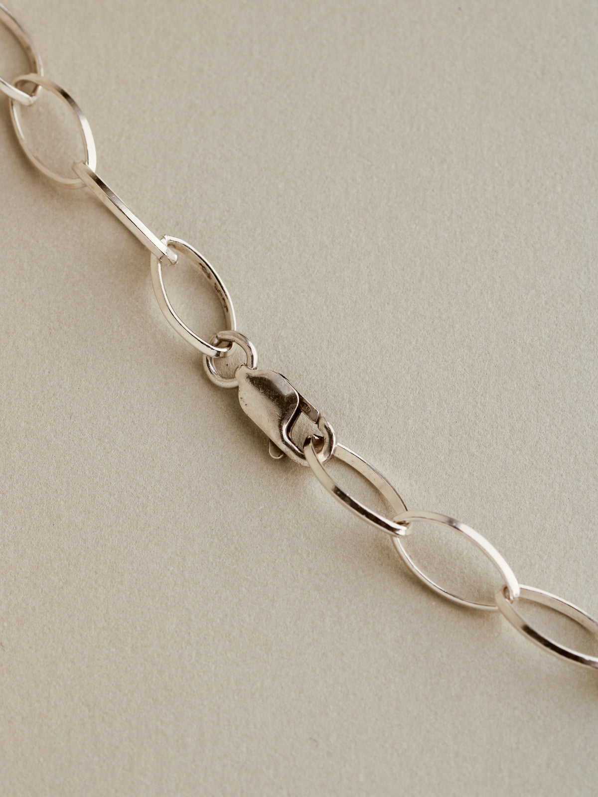 Almond Link Chain