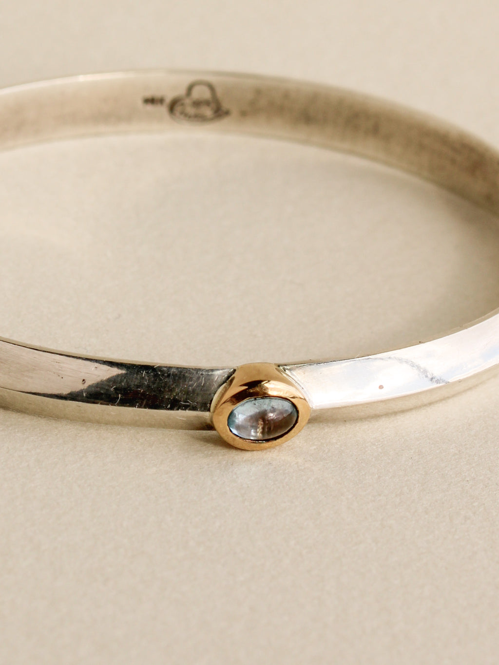 Hinged Sterling Bangle with Aquamarine in 18k