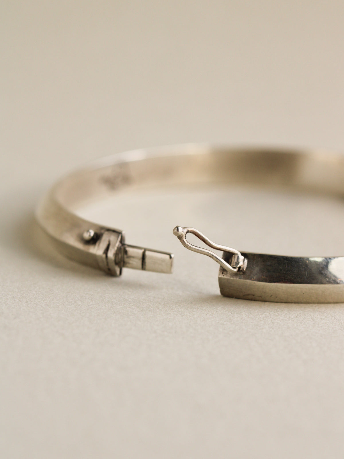 Hinged Sterling Bangle with Aquamarine in 18k
