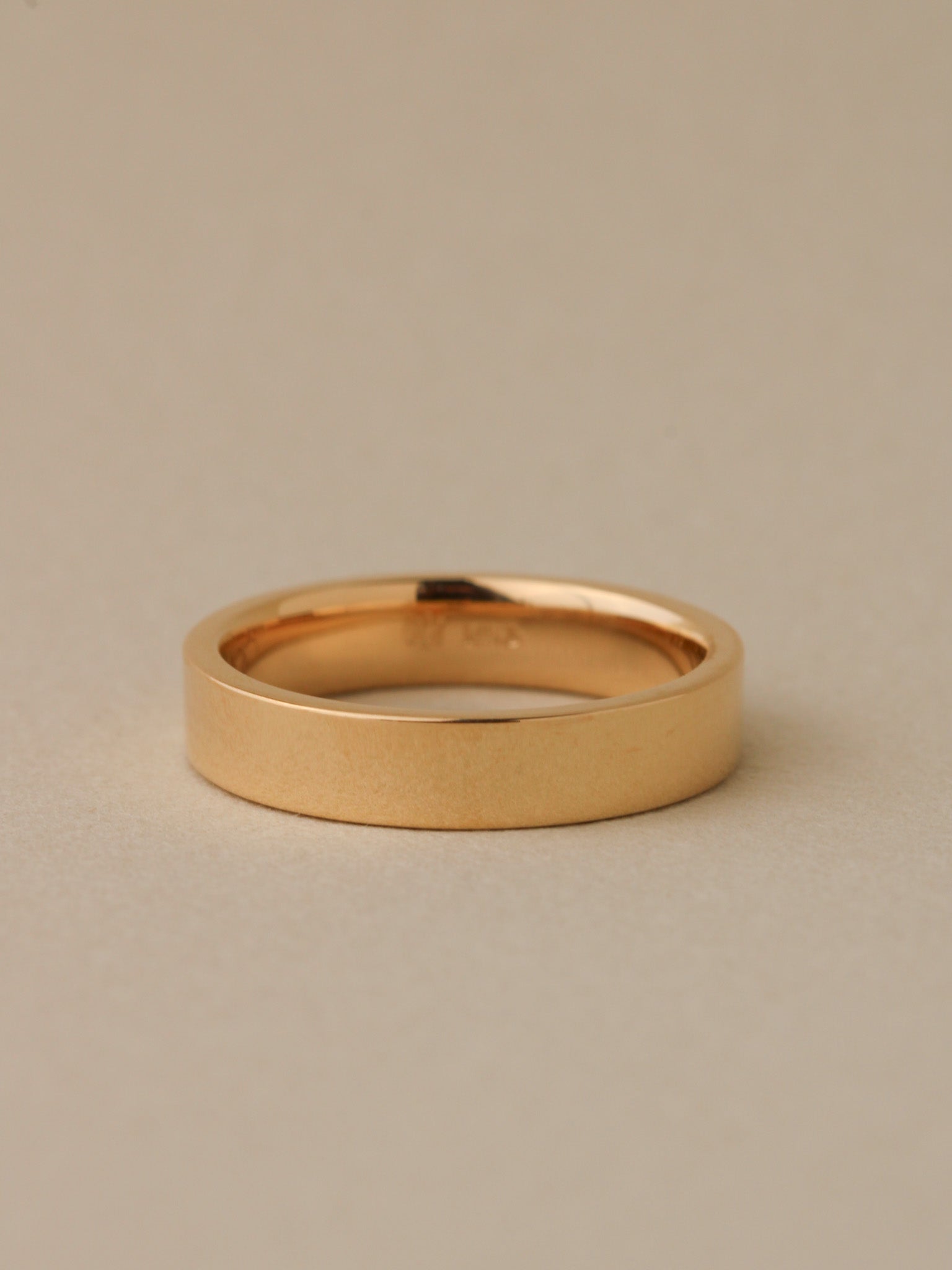 Flat Band