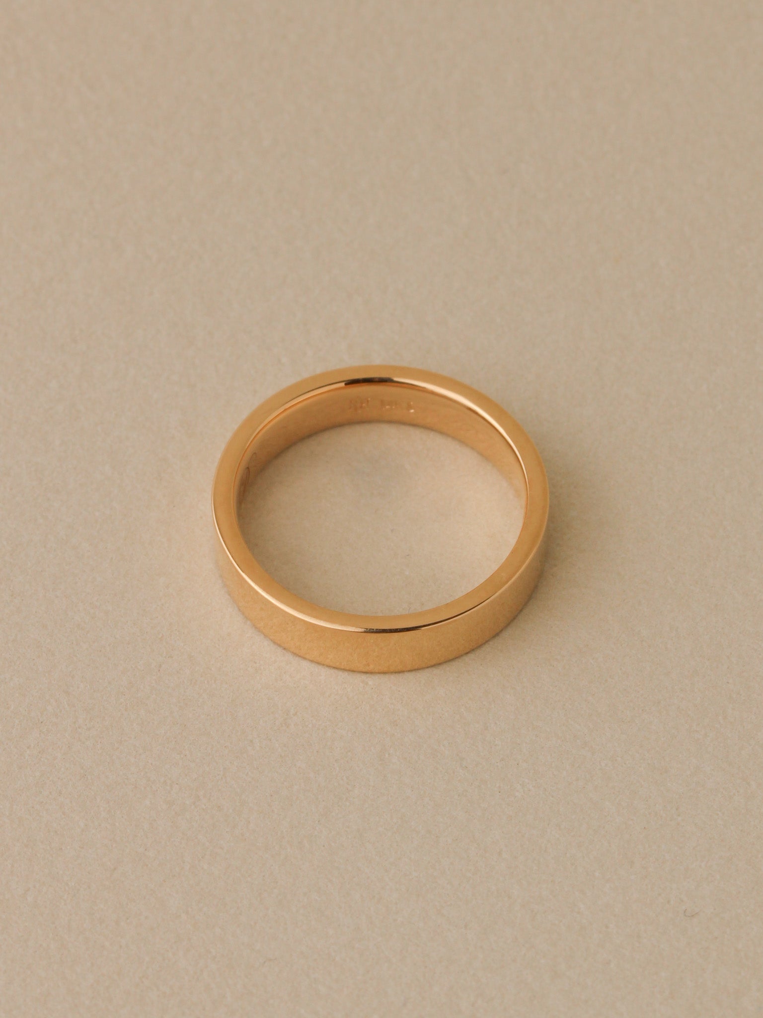 Flat Band