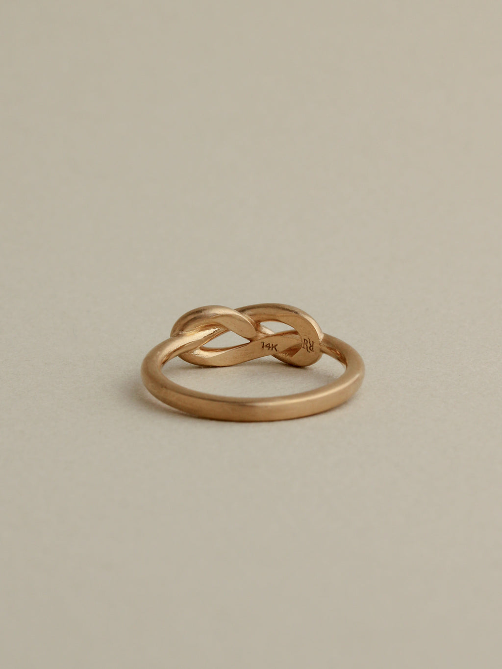 Figure Eight Ring