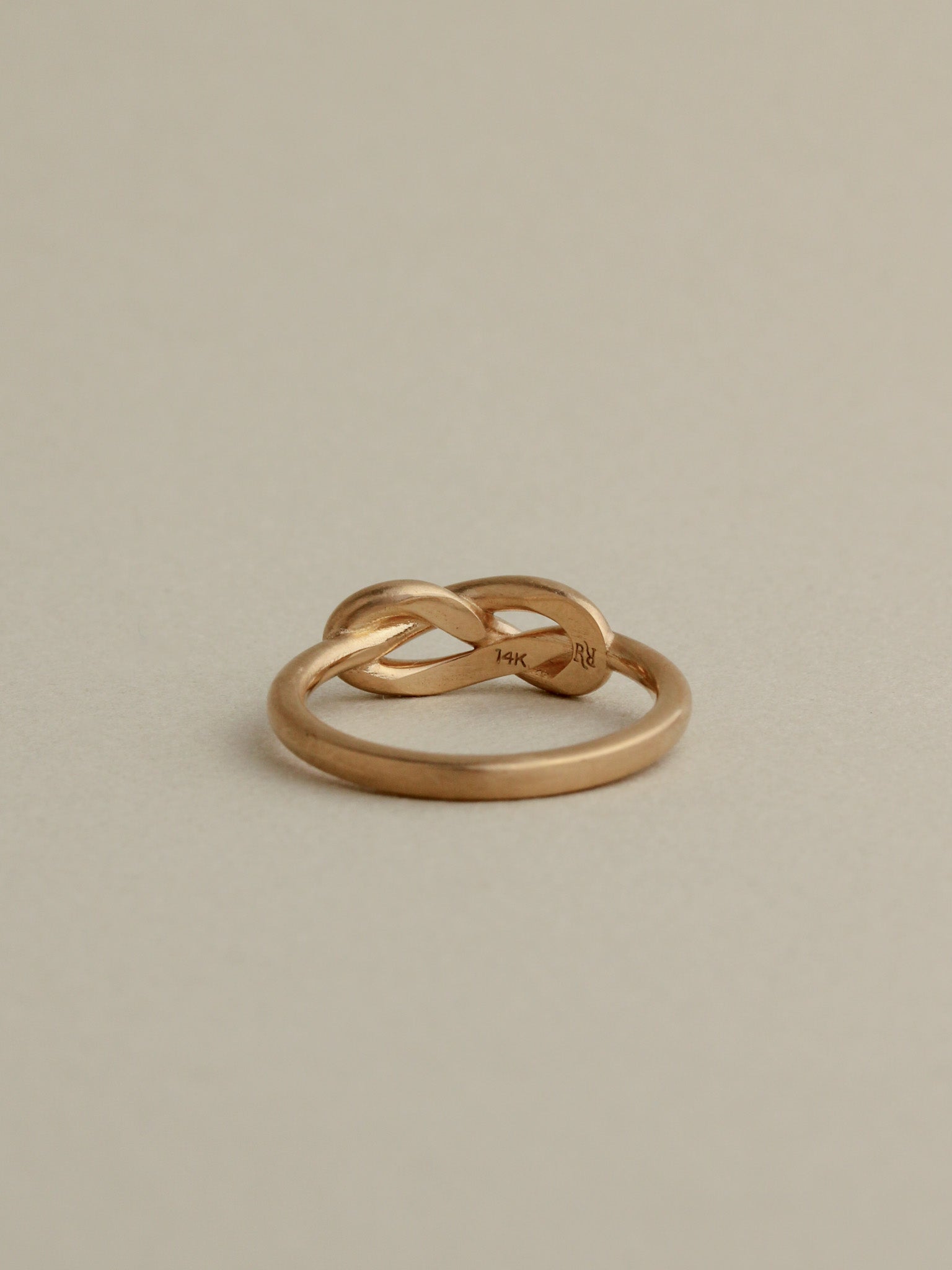 Figure Eight Ring