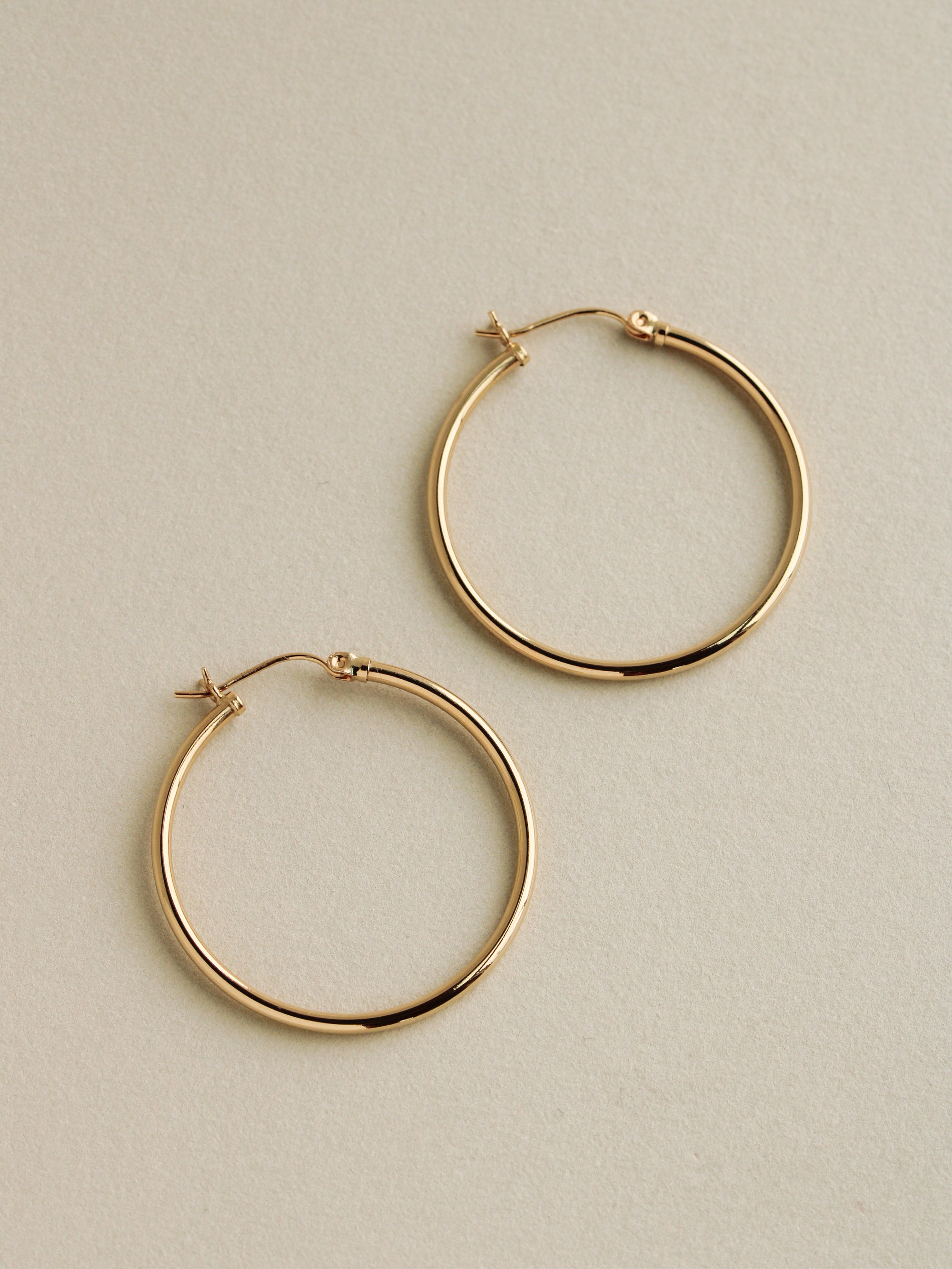 Skinny Tube Hoops, 35mm