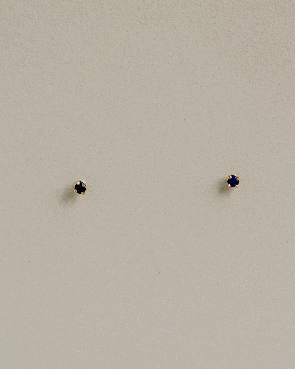 14k Sapphire Studs