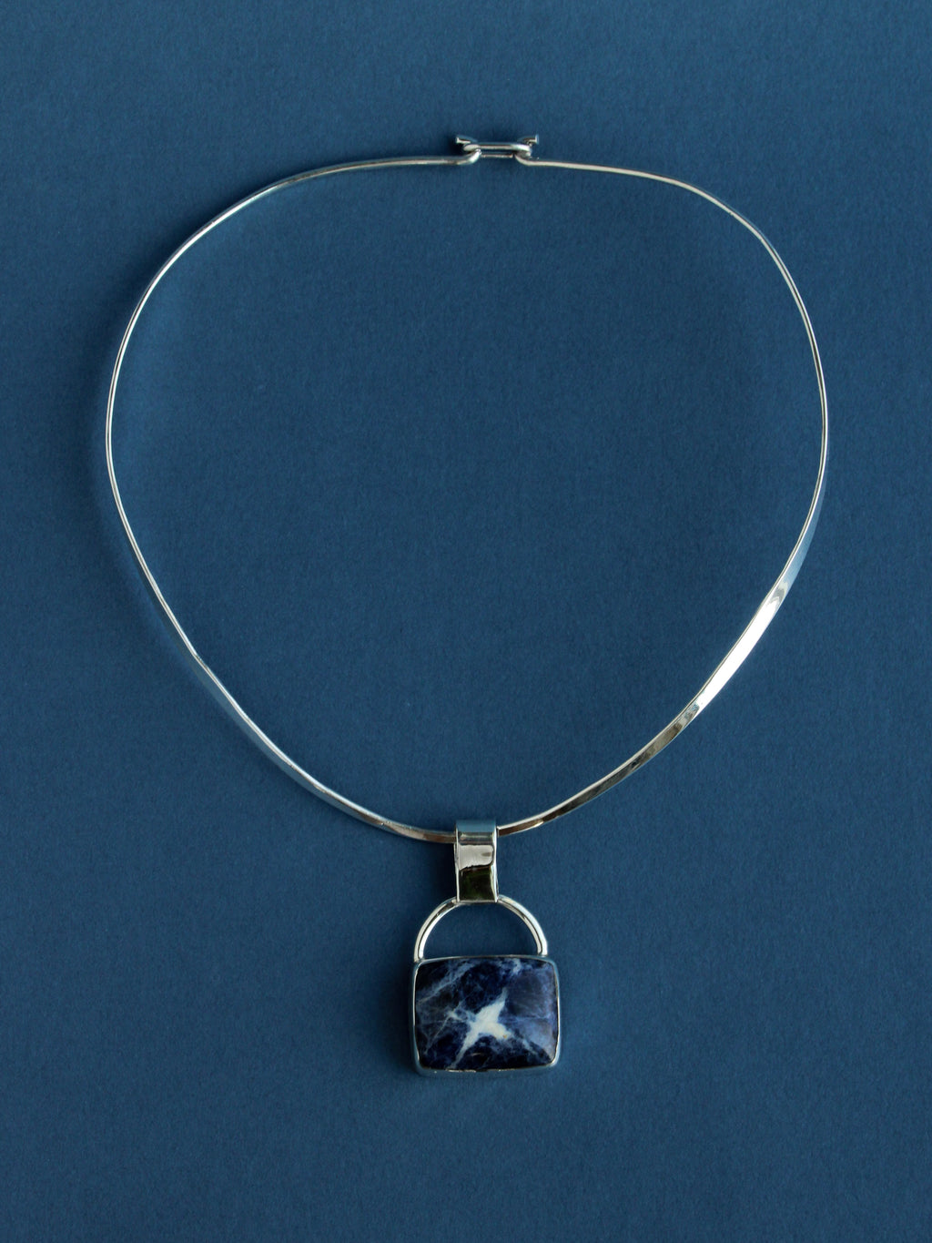 Sodalite Collar