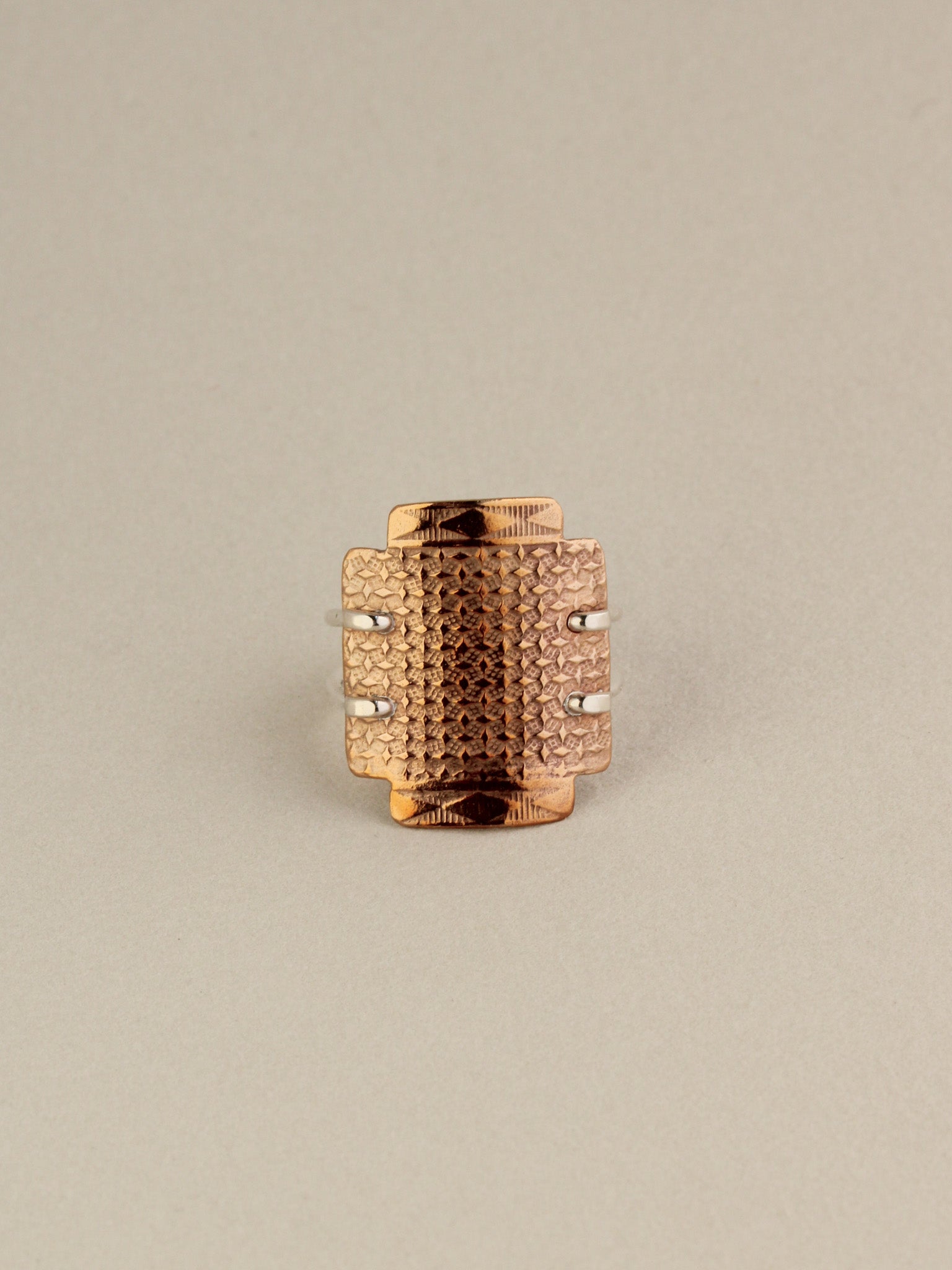 Nefertiti Ring seconds