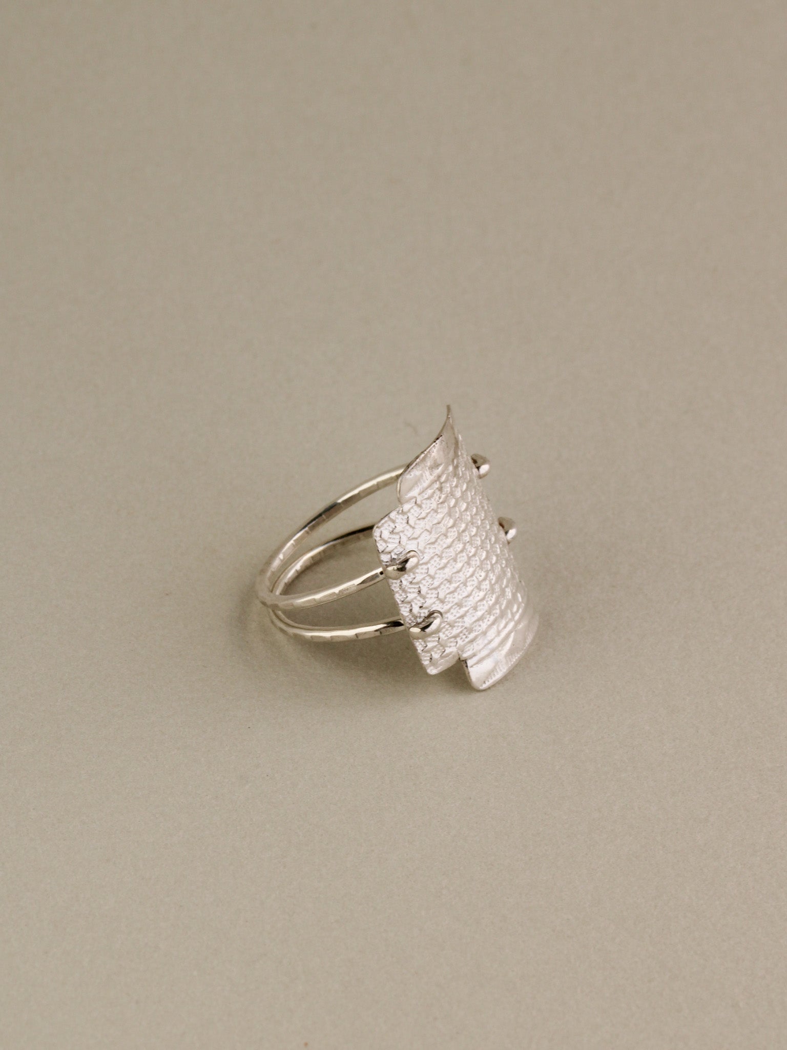 Nefertiti Ring seconds