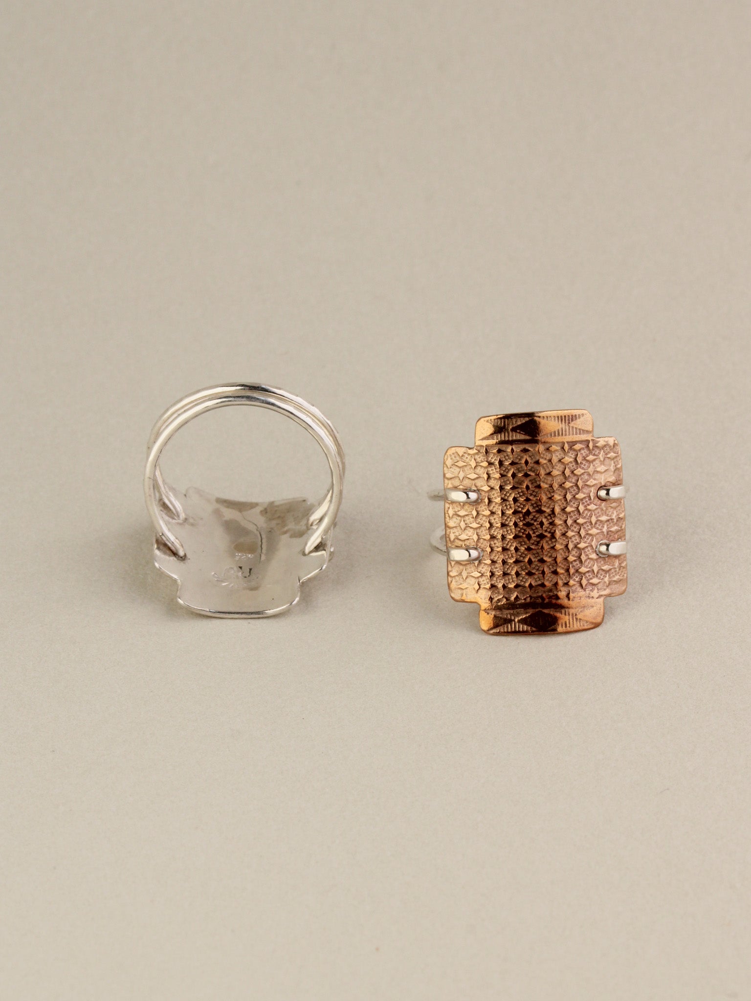 Nefertiti Ring seconds