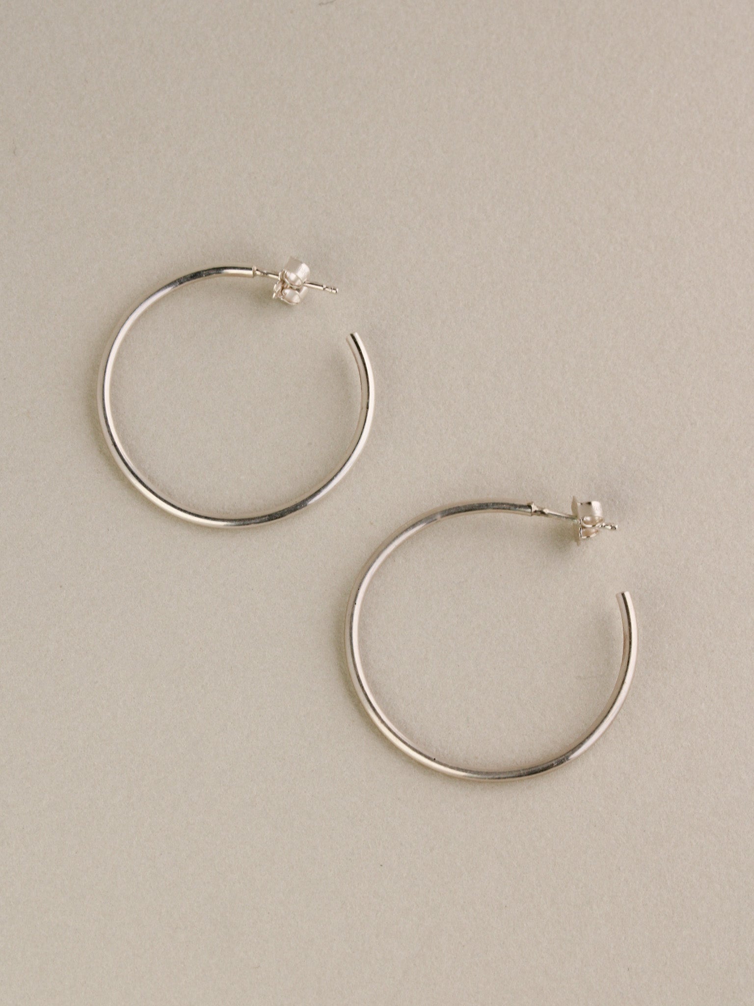 Small Classic Hoops
