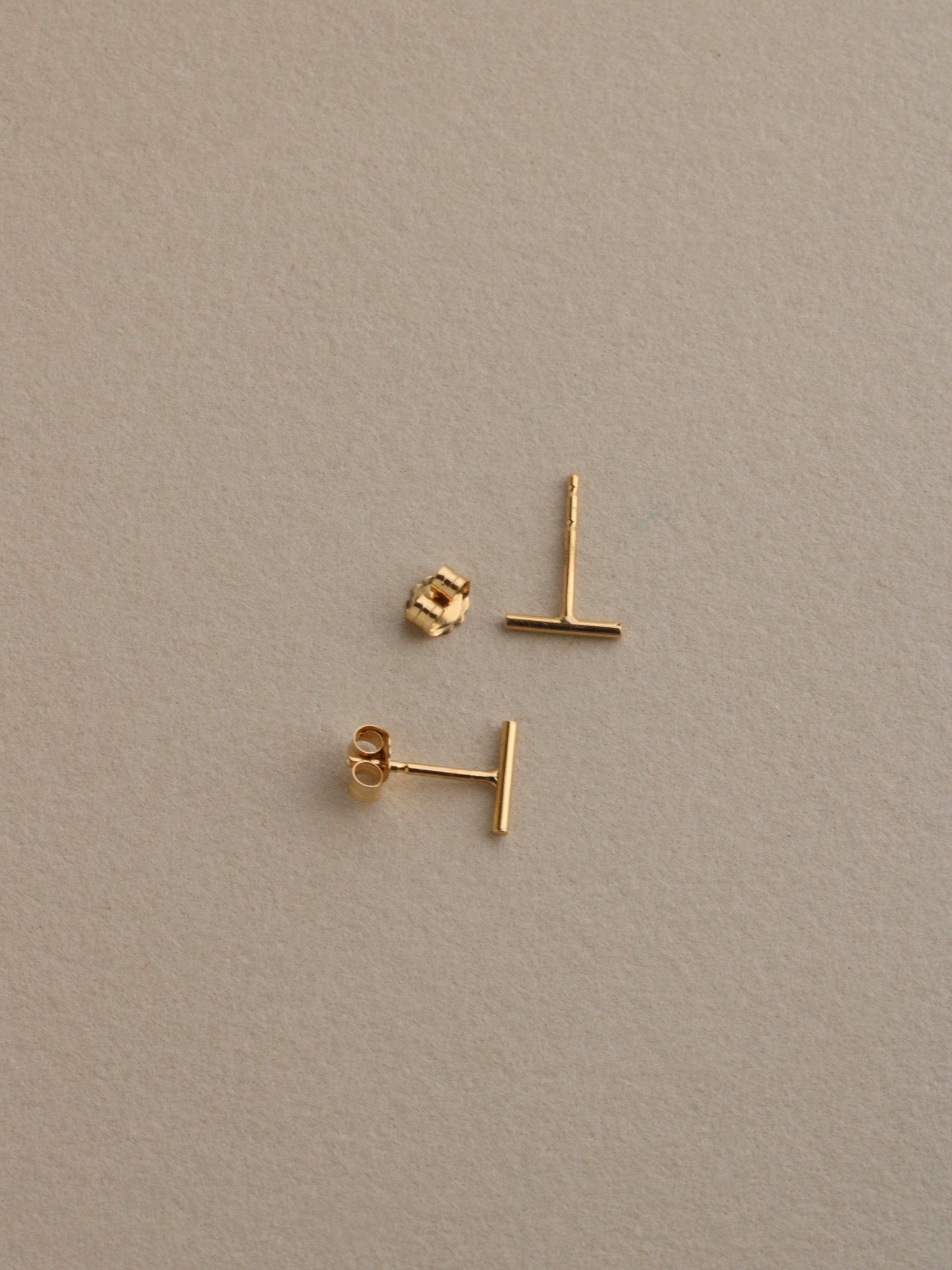 Linear Studs