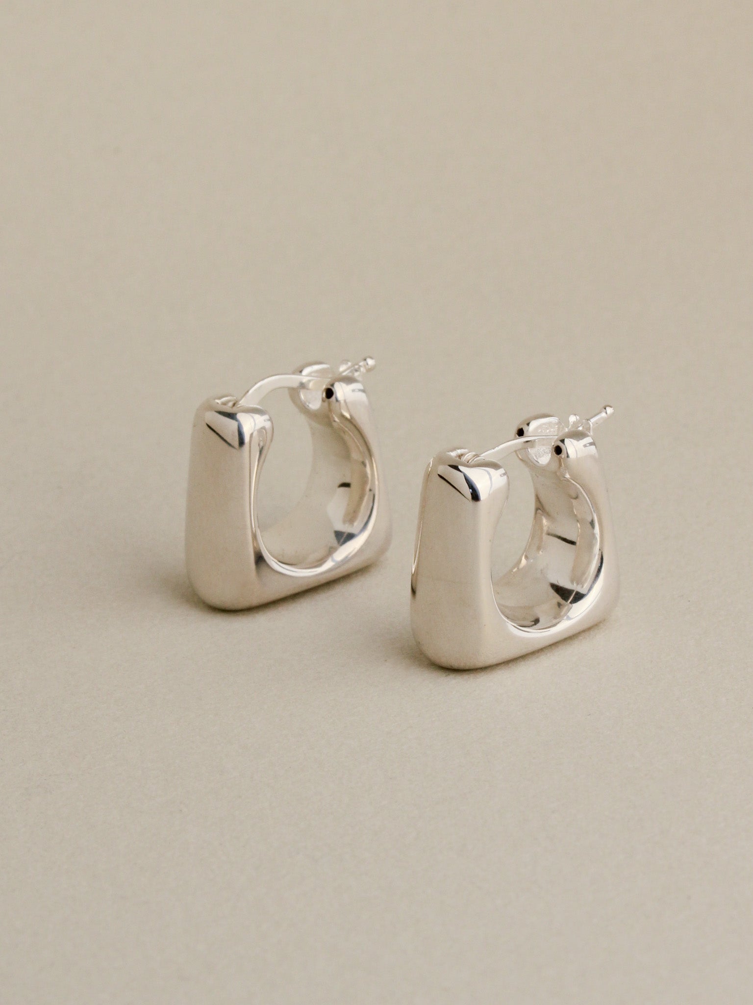 Square Dome Hoops