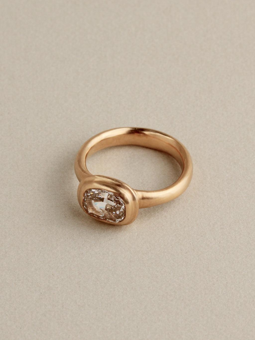 The Relic Ring | Cushion in 18k Yellow