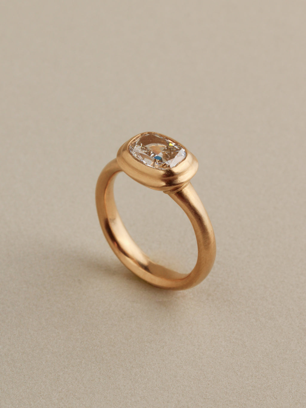 The Relic Ring | Cushion in 18k Yellow