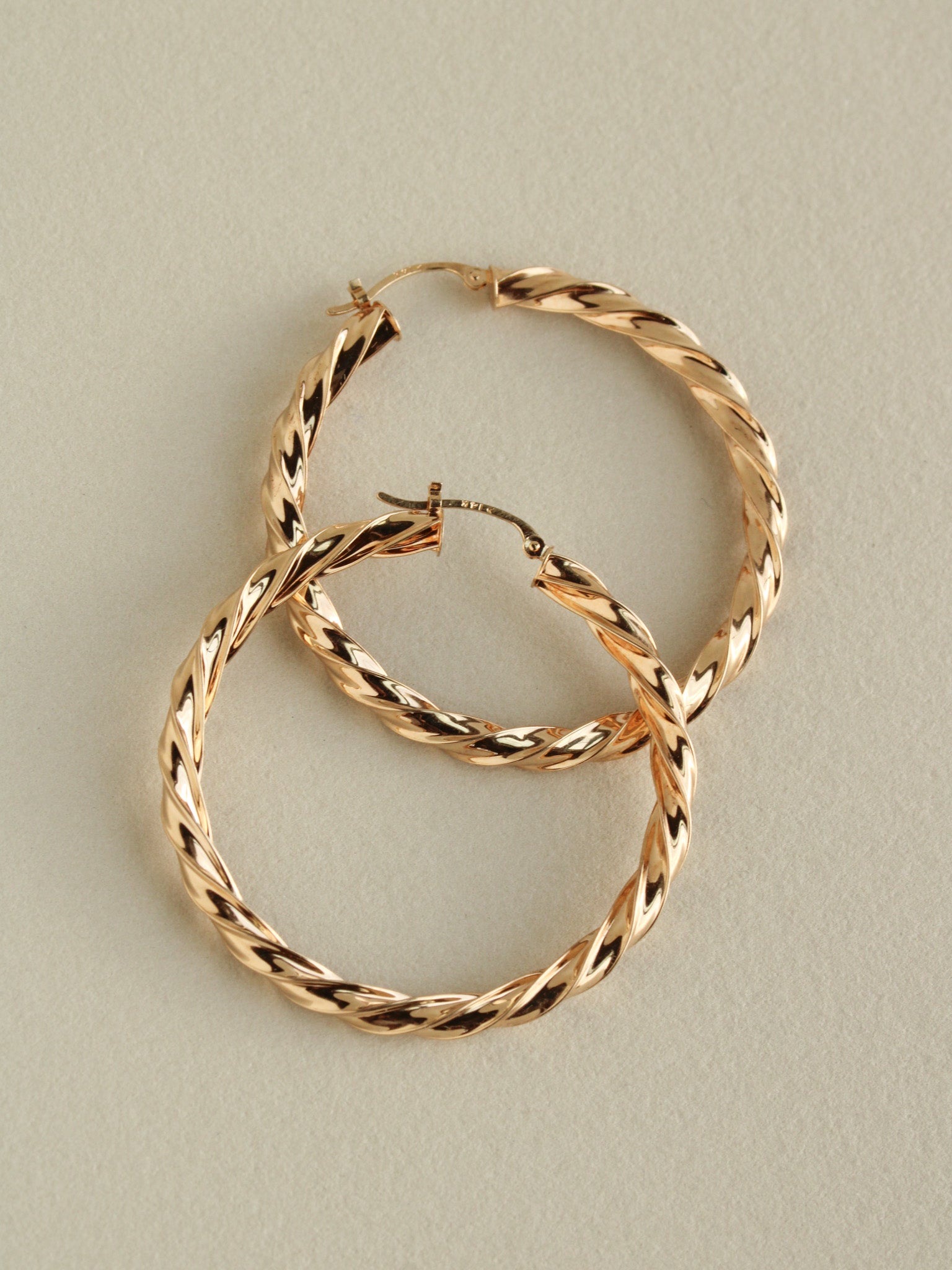 Large Twisted Hoops