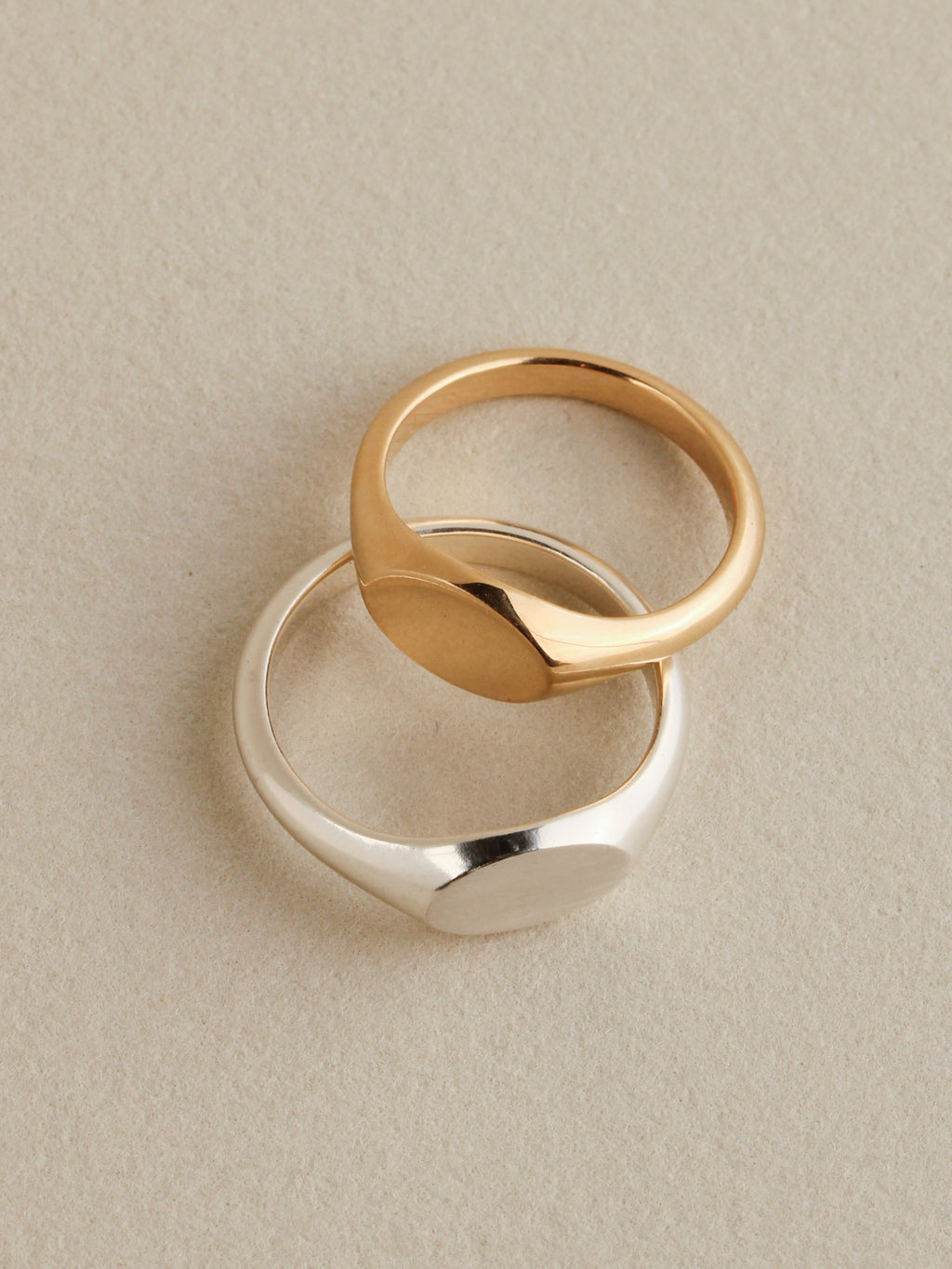 E/W Signet