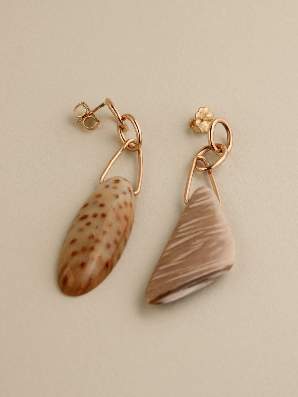 Ronan VII | Petrified Wood & Palm