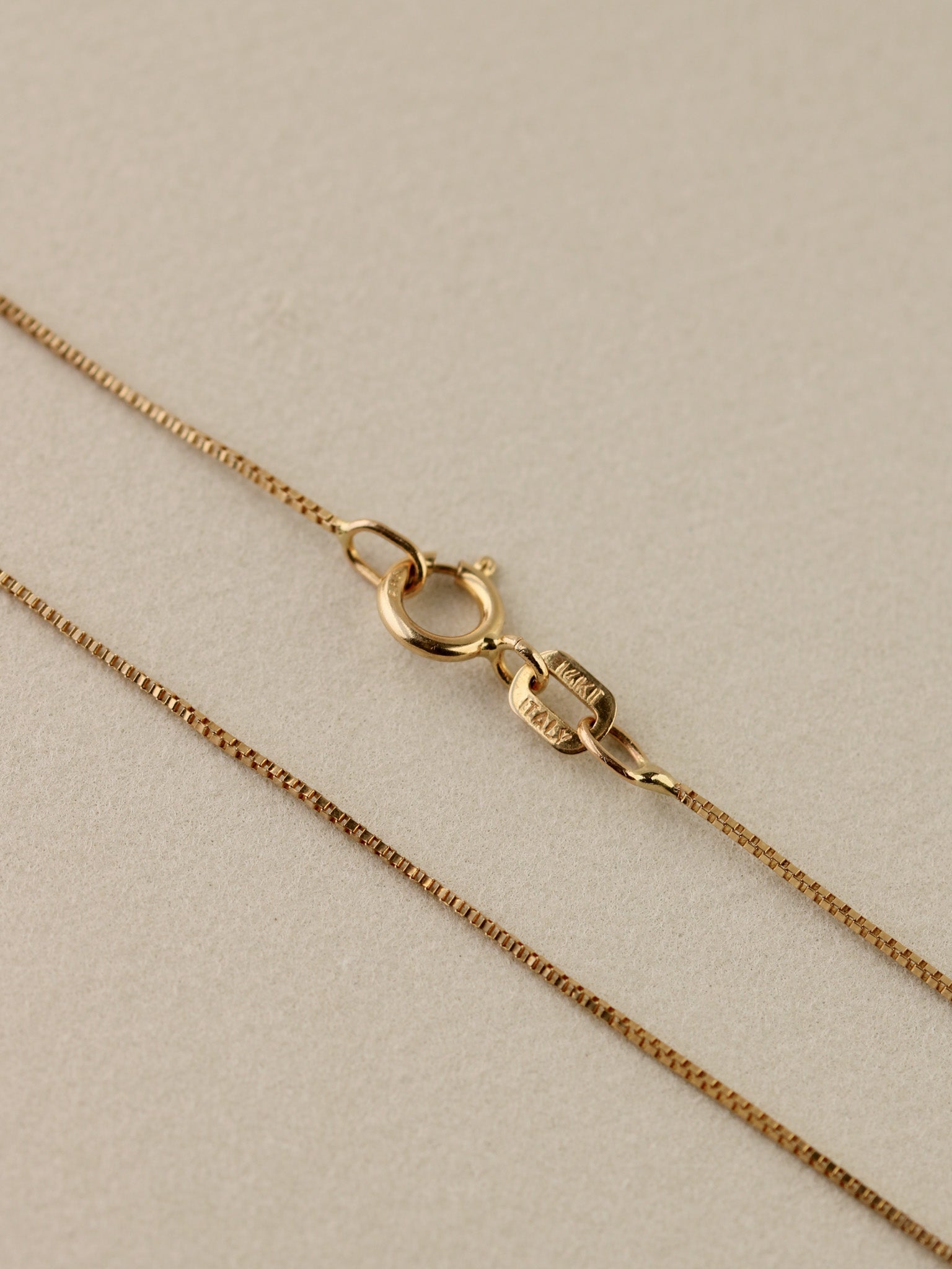 Dainty Box Chain, 18", 0.54mm