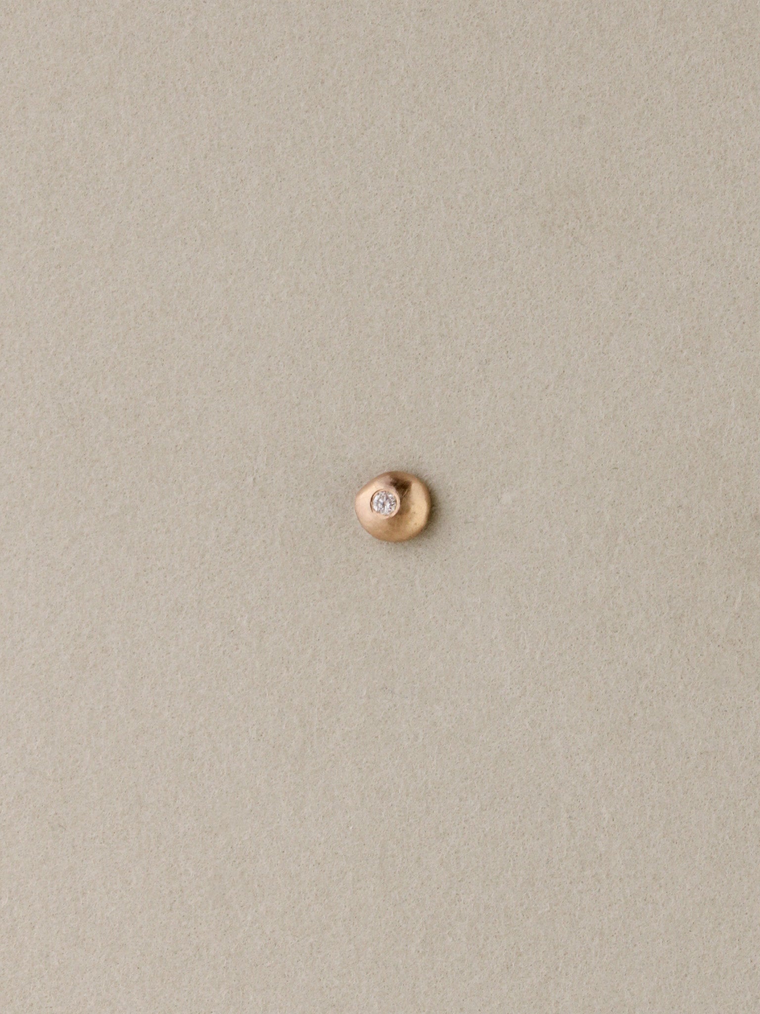 Pebble Diamond Stud