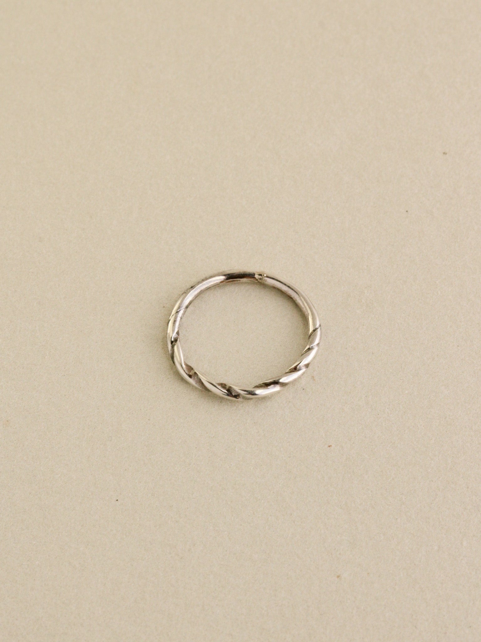 Ribbon Ring Seconds