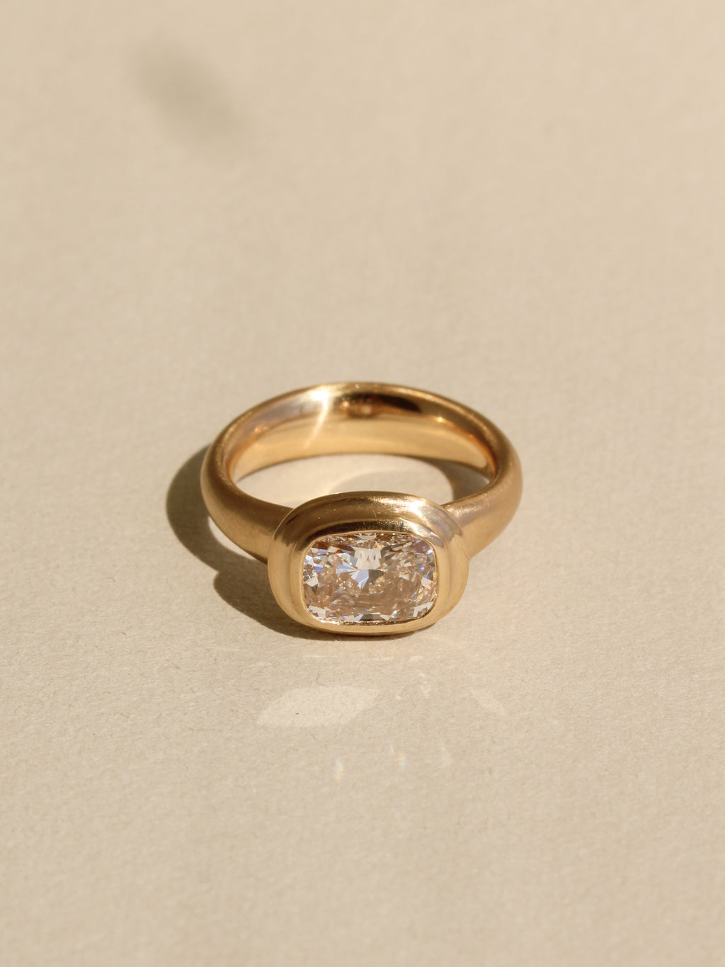 The Relic Ring | Cushion in 18k Yellow