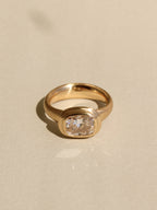 The Relic Ring | Cushion in 18k Yellow