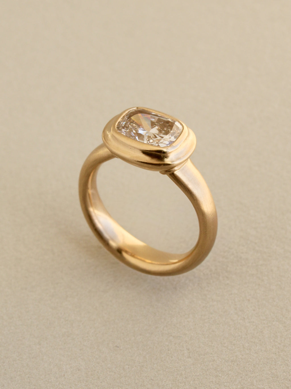 The Relic Ring | Cushion in 18k Yellow