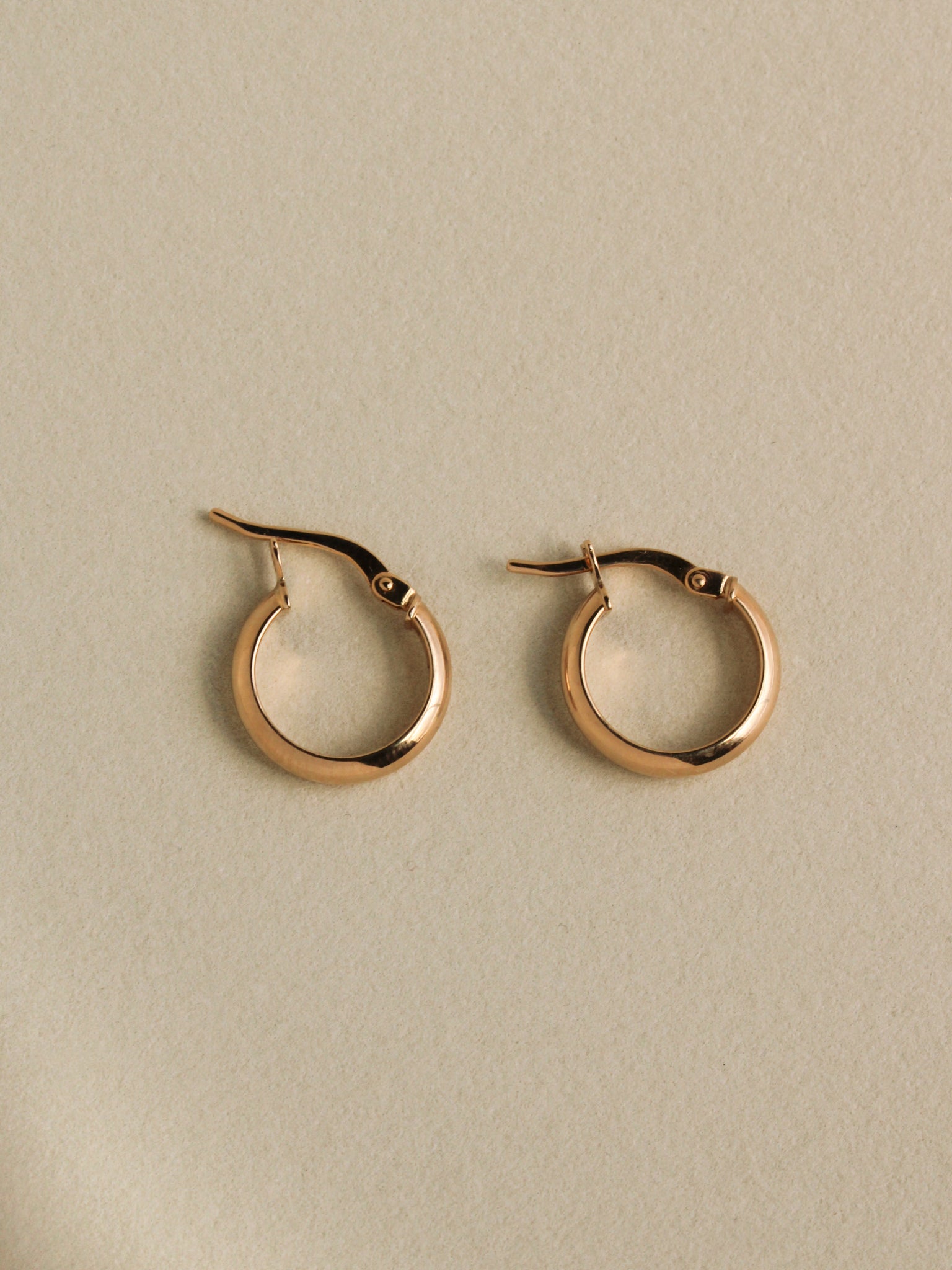 Half Round Hinged Hoops, 13mm